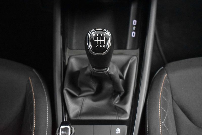 Škoda Scala 1.0 TSI 81kW *KAMERA*ACC* - fotka 20 z 38