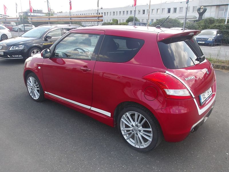 Suzuki Swift 1,6i 100kw SPORT !! - fotka 3 z 29