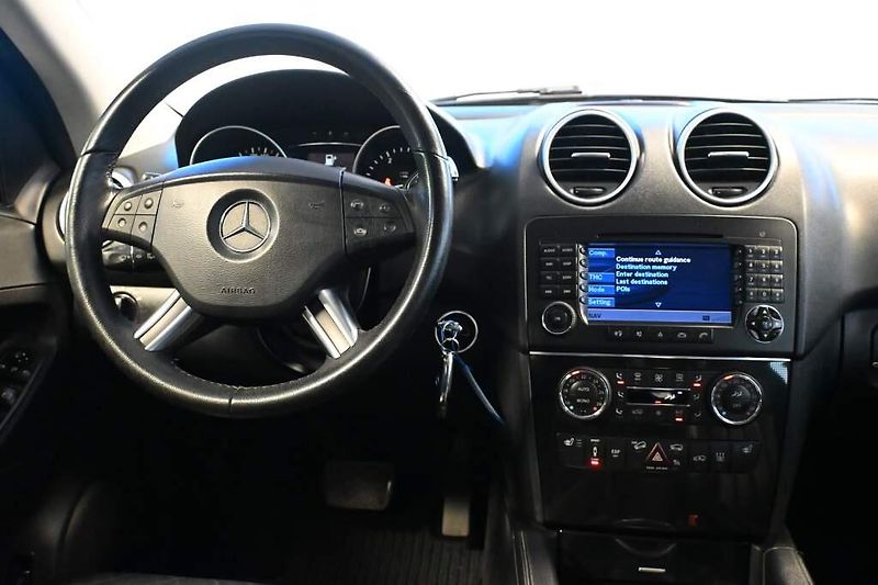 Mercedes-Benz Třídy M (2008) 3.0 4MATIC 7G-TRONIC XENON Vzd - fotka 14 z 33