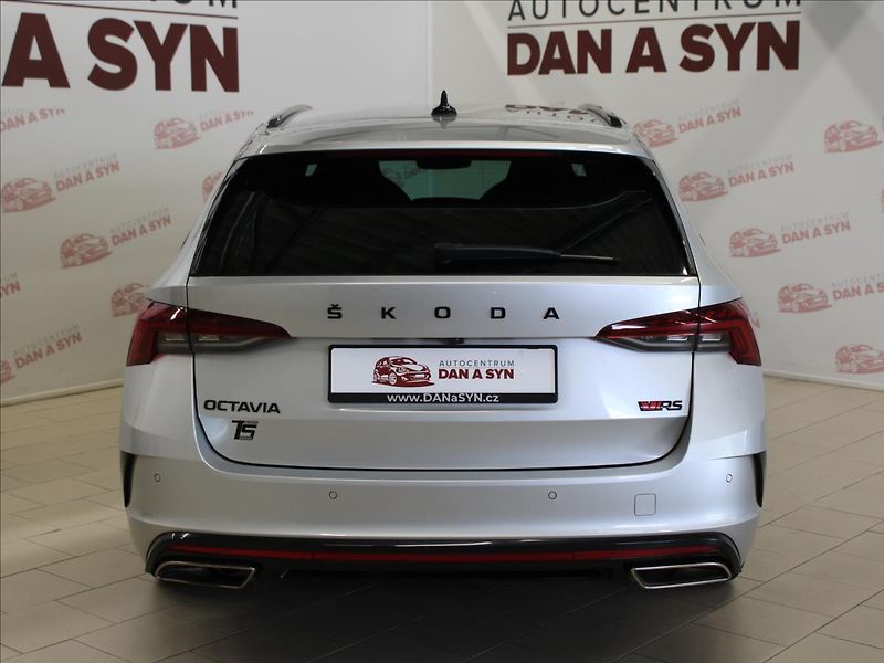 Škoda Octavia 2,0 TDI RS DSG, NAVI, 1. majit - fotka 5 z 40