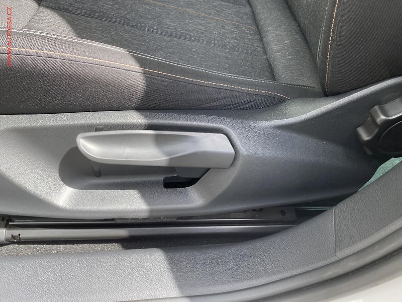 Škoda Scala (2023) 1.0 TSi, 1.maj,ČR, Style - fotka 14 z 19