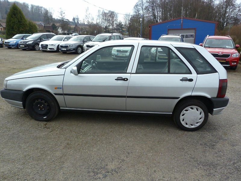 Fiat Tipo 1.6 I - fotka 8 z 27