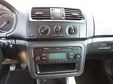 Škoda Roomster (2012) 1.2 TSi, AC, výhřev sed - náhled 12