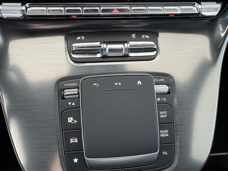 Mercedes-Benz Třídy V (2026) V300d 4M L EXCLUSIVE AMG - fotka 36 z 45