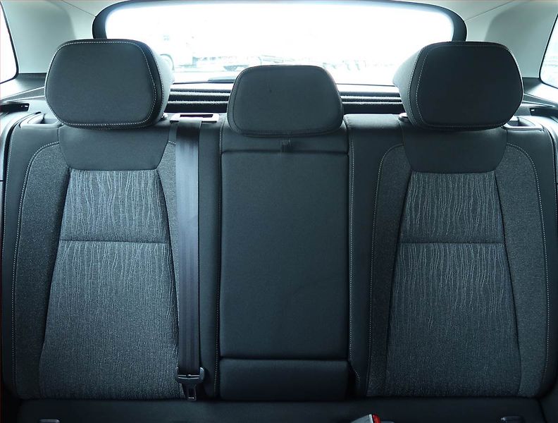 Škoda Karoq (2019) 2.0 TDI, 4X4, Tempomat - fotka 10 z 22
