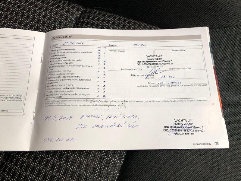 Škoda Octavia (2012) 1.6 TDi, 4x4, navigace - fotka 31 z 31