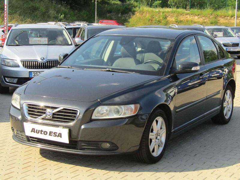 Volvo S40 (2008) 1.6D, ČR, AC - fotka 3 z 16