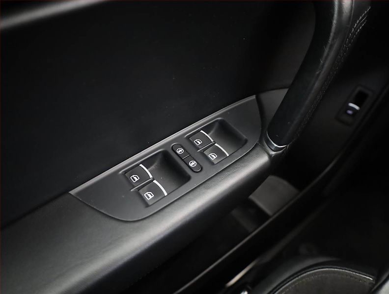 Volkswagen Touareg (2015) R-Line 3.0 TDI, 4X4, Automat - fotka 18 z 21
