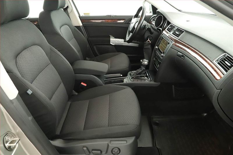 Škoda Superb (2009) 3.6 FSI V6, 4X4, Automat - fotka 7 z 16