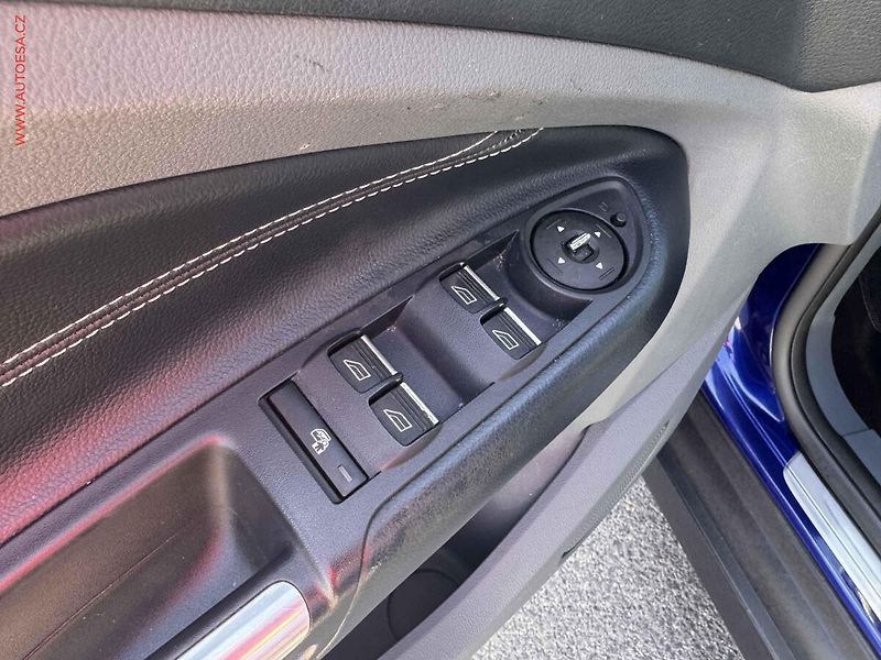 Ford C-MAX (2014) 2.0 TDCi, ČR, Titanium, AT - fotka 11 z 15