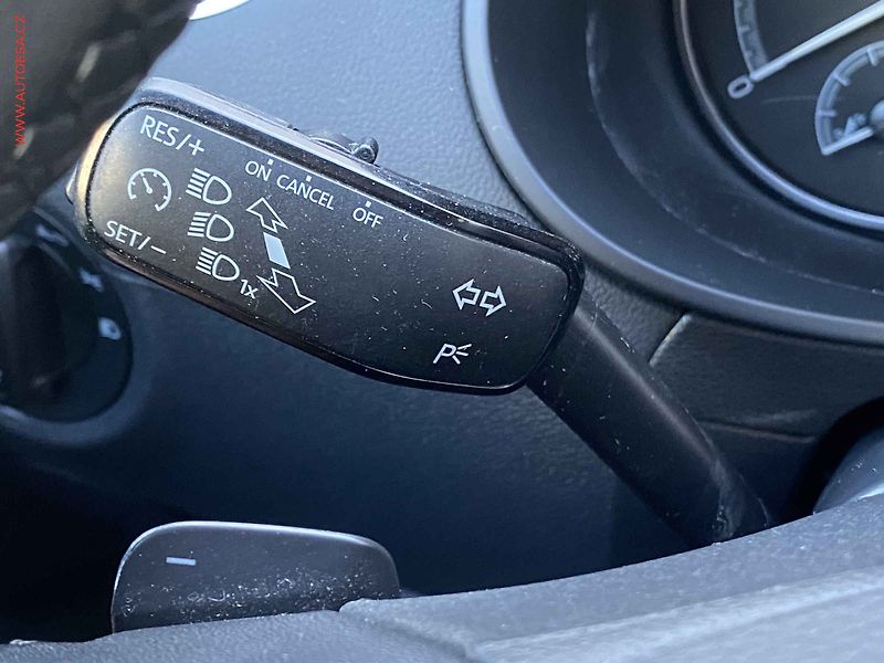 Škoda Octavia (2019) 1.5 TSi, Soleil, DSG, navi, - fotka 13 z 19