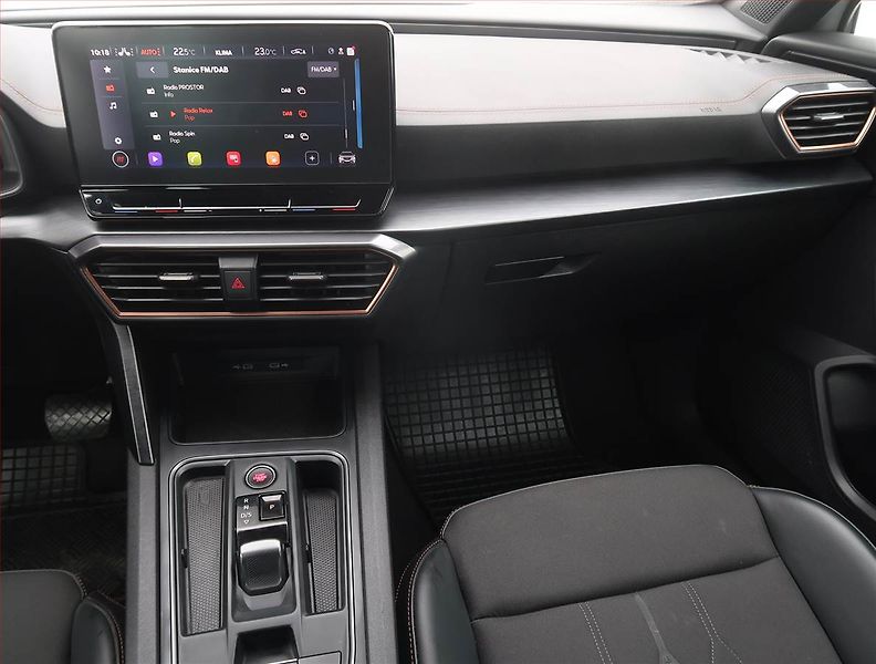 Cupra Formentor (2022) 1.5 TSI - fotka 8 z 24