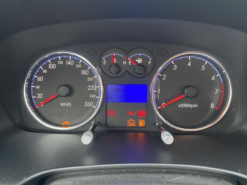 Hyundai Coupé (2007) 2.0i FX FULL, NAJETO 70TIS.KM! - fotka 23 z 42