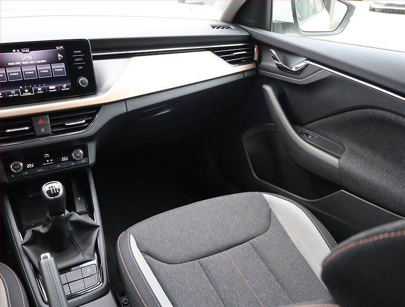 Škoda Scala (2023) Style 1.0 TSI, ČR,1.maj - fotka 8 z 20