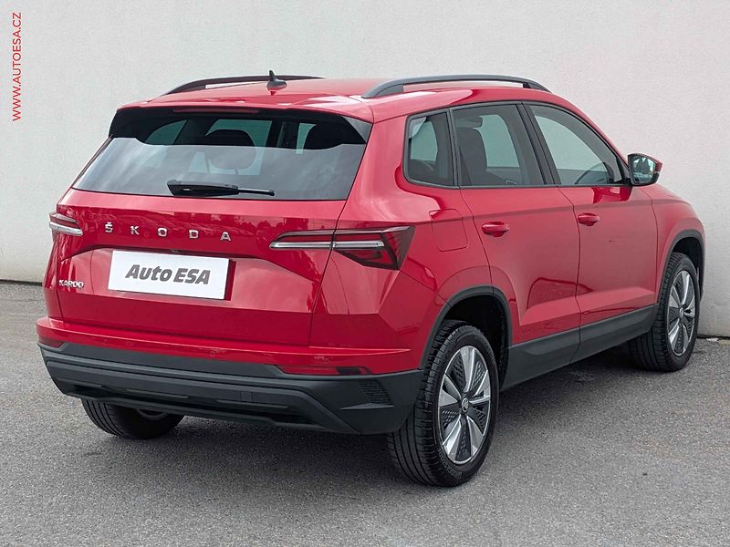 Škoda Karoq (2022) 1.5 TSi, ČR - fotka 6 z 18