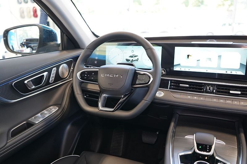 Chery Tiggo 7 PHEV (2026) UNIQUE 1.5 TGDI HEV - fotka 24 z 43