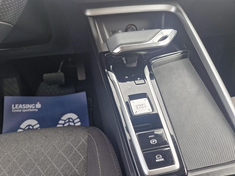 MG ZS 1,5 145kW,Hybrid+,Essent,AT,TZ - fotka 9 z 10