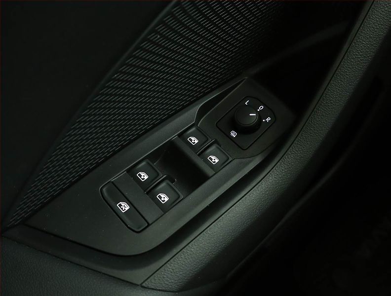 Škoda Octavia (2022) Ambition 2.0 TDI, ČR,1.maj - fotka 15 z 15