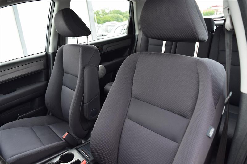 Honda CR-V 2,2 d 103KW TAŽNÉ 4X4 2XKOLA - fotka 14 z 50
