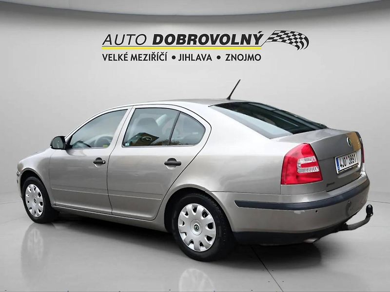 Škoda Octavia Tour 1.6MPI MT5 - fotka 4 z 33
