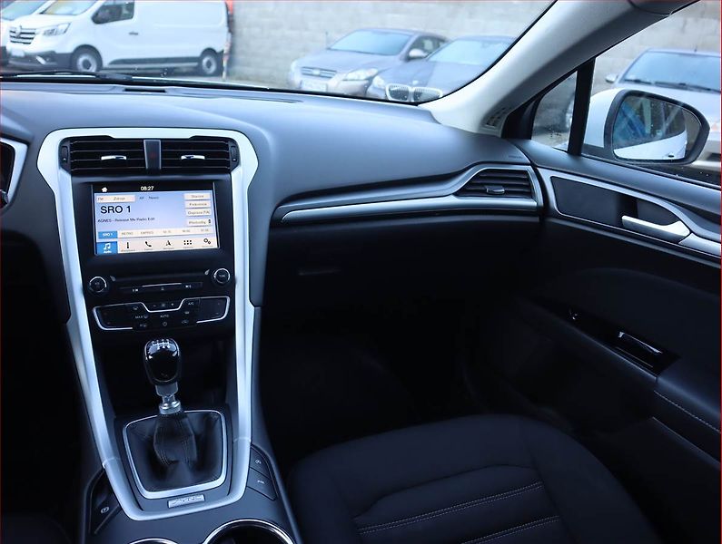 Ford Mondeo (2018) 1.5 TDCi, Serv.kniha, Navi - fotka 8 z 21