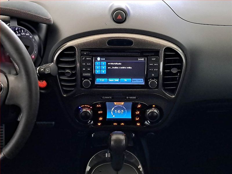 Nissan Juke (2017) 1.6 DIG-T Nismo RS, 4X4 - fotka 12 z 19
