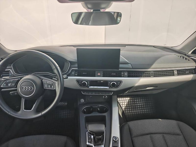 Audi A4 35 Advanced 35 7ST 2,0TFSI - fotka 10 z 25