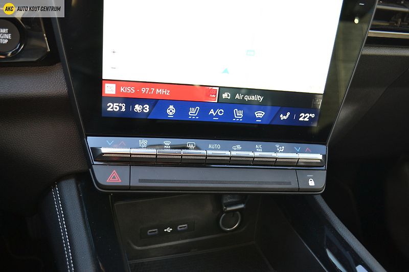 Renault Austral TECHNO MHEV 160 AUTO - fotka 23 z 48