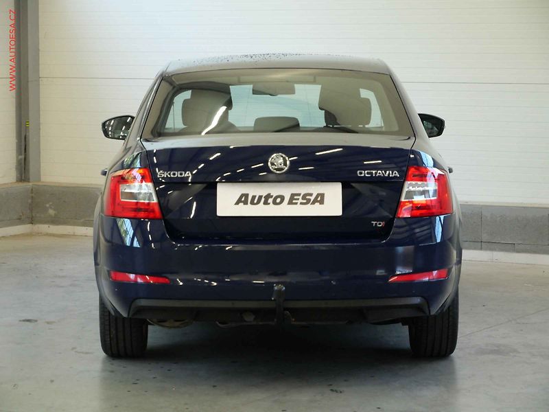 Škoda Octavia (2013) 2.0TDi, 2.maj,ČR, Xenon, AC - fotka 5 z 22