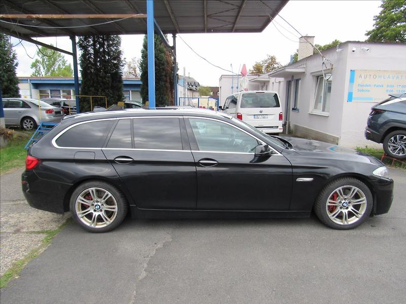 BMW Řada 5 3,0 d 530d xDrive - fotka 8 z 35