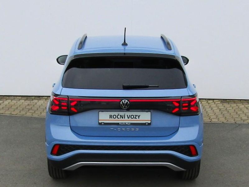 Volkswagen T-Cross R-Line People1.5 TSI 110 kW 7D - fotka 16 z 34