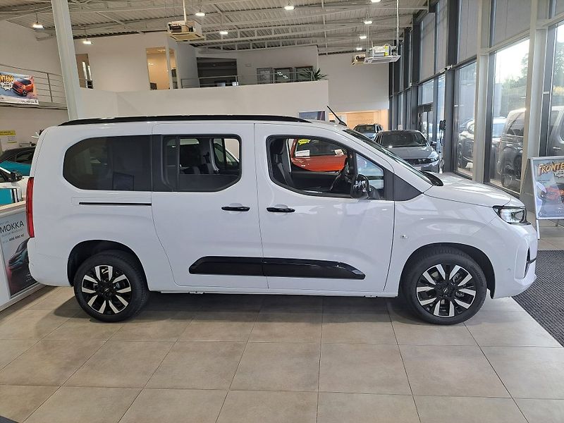 Opel Combo (2026) L2 El.Plus 1.5CDTi 130k AT8-7s - fotka 2 z 26