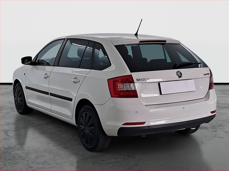 Škoda Rapid (2014) Spaceback 1.2 TSI, Tempomat - fotka 4 z 15