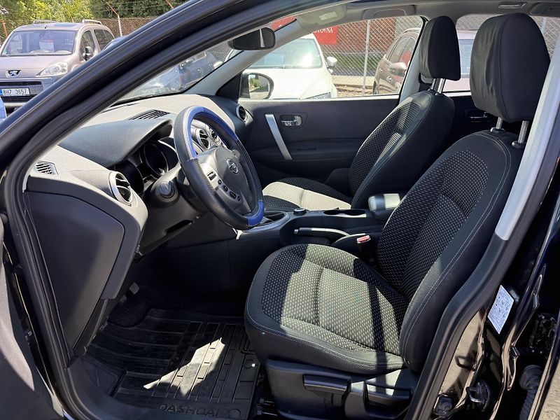 Nissan Qashqai 2.0 DCI 4x4 - fotka 8 z 13