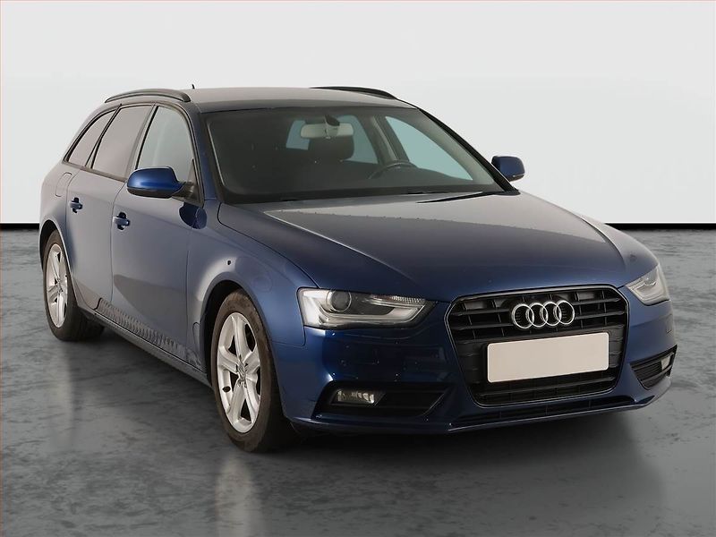 Audi A4 (2012) Ambition 2.0 TDI, Navi, Xenony - fotografie inzerátu
