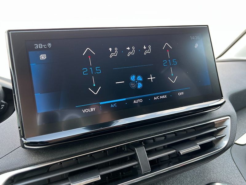 Peugeot 5008 (2021) 1.5HDi 96kW Allure+! Tažné! 7m - fotka 32 z 46