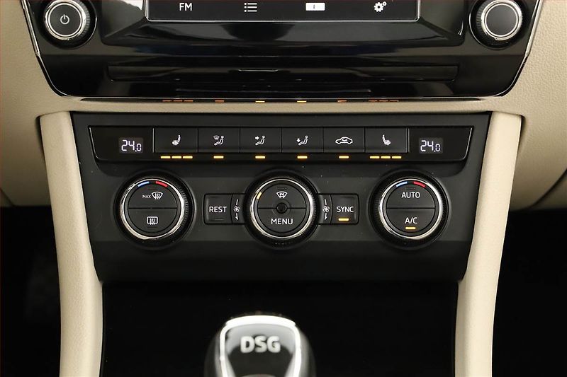 Škoda Superb (2016) 2.0 TDI 4x4, 4X4, Automat - fotka 12 z 20