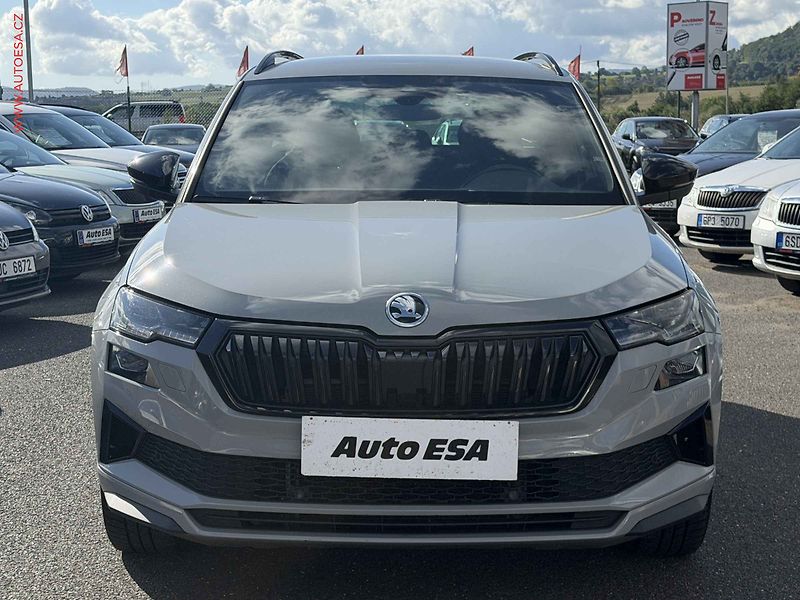 Škoda Karoq (2022) 1.5 TSi, 2.maj,ČR, SportLine - fotka 2 z 19