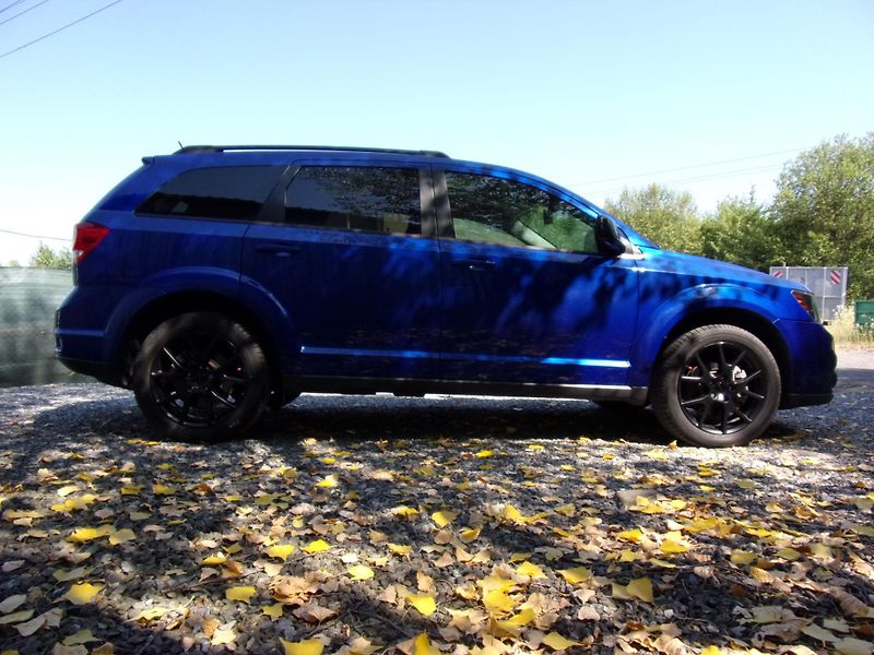 Dodge Journey (2015) 3.6L V6 208kW SXT AUTOMAT 7MÍS - fotka 4 z 21