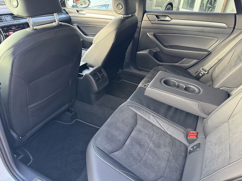 Volkswagen Arteon (2019) 2.0TDi DSG 140kW R-Line - fotka 24 z 50