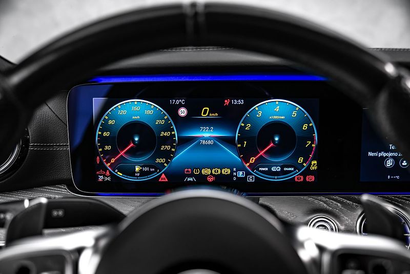 Mercedes-Benz AMG GT 53+ 4M Pano HuD - fotka 27 z 29