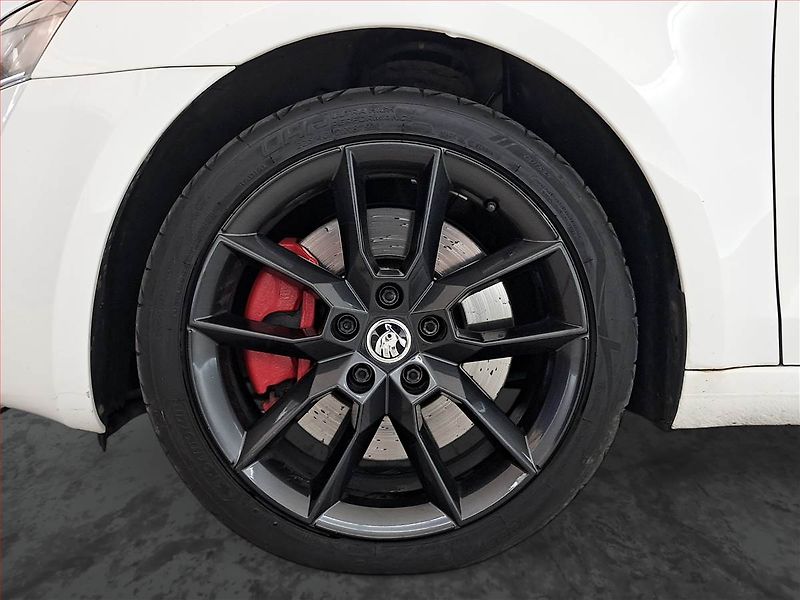 Škoda Octavia (2014) RS 2.0 TDI, Automat, Navi - fotka 14 z 17