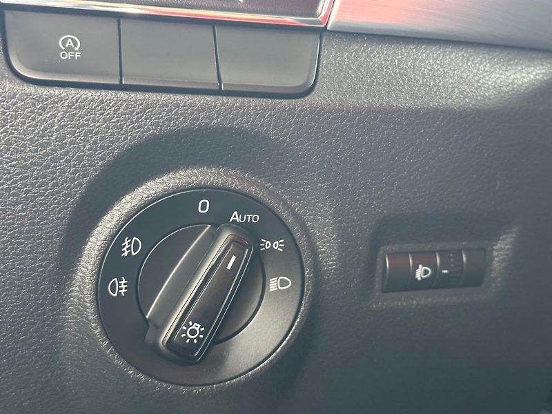 Škoda Fabia (2018) 1.0TSi VÝHŘEV SED. 100%KM - fotka 13 z 18