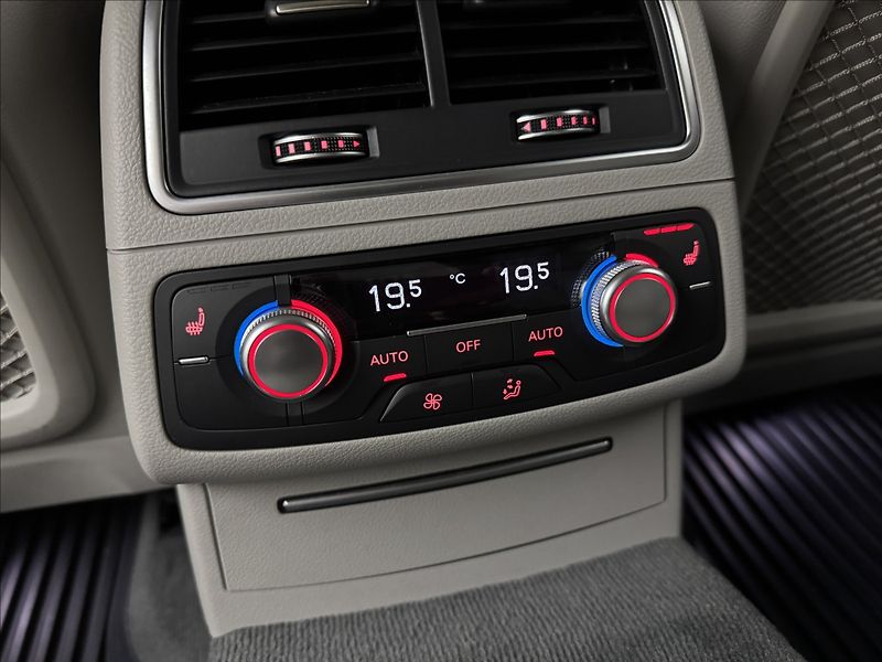 Audi A7 3,0 BiTDi NZTOP HUD PPF VZDUCH - fotka 41 z 46