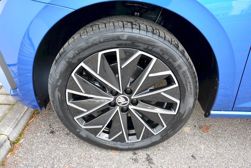 Škoda Scala (2025) Drive 1,0 TSI 85 kW 6 MP - fotka 11 z 21