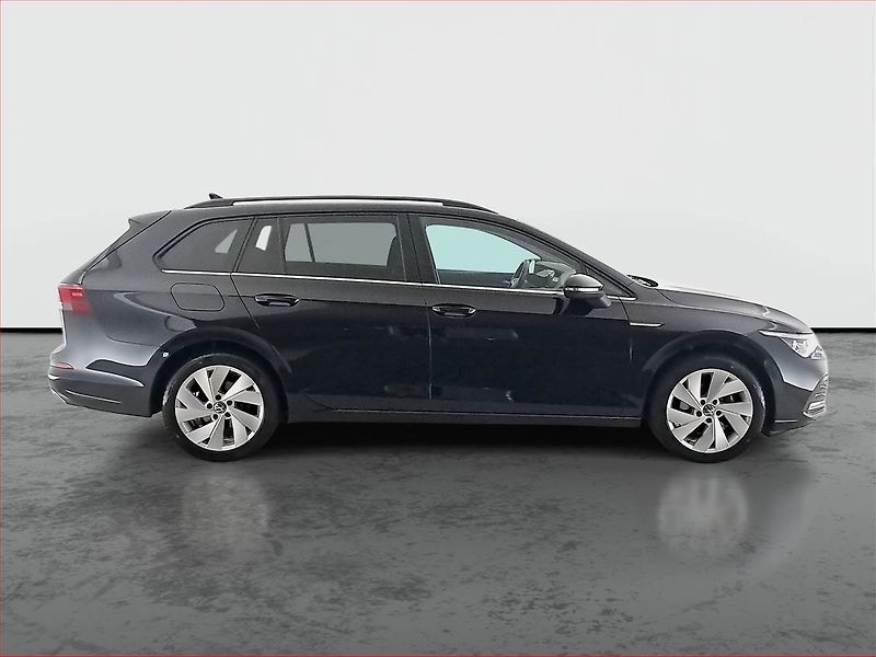 Volkswagen Golf (2023) Style 1.5 TSI - fotka 6 z 16