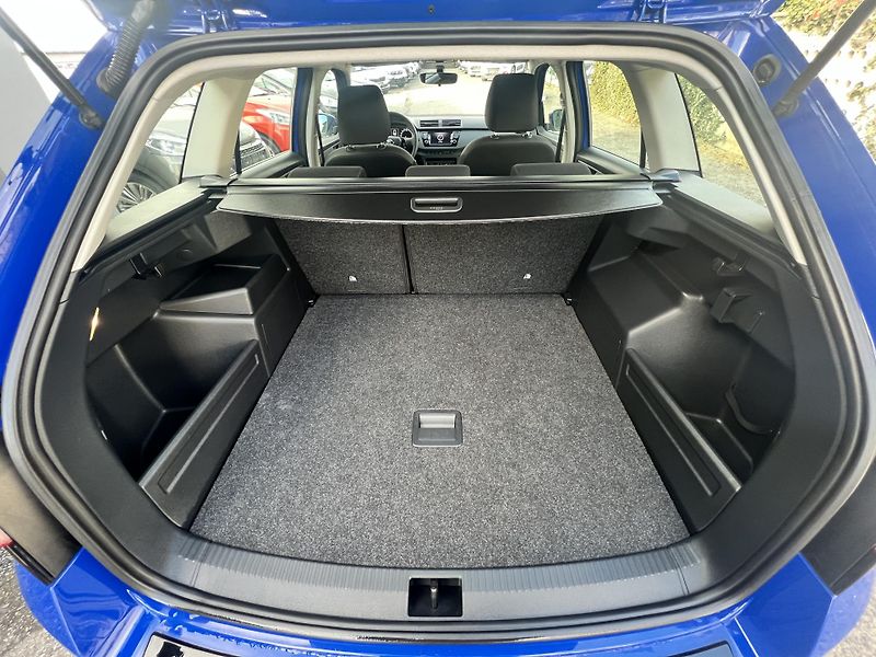 Škoda Fabia 1.0MPi 44kw KLIMA TEMPOMAT - fotka 23 z 36