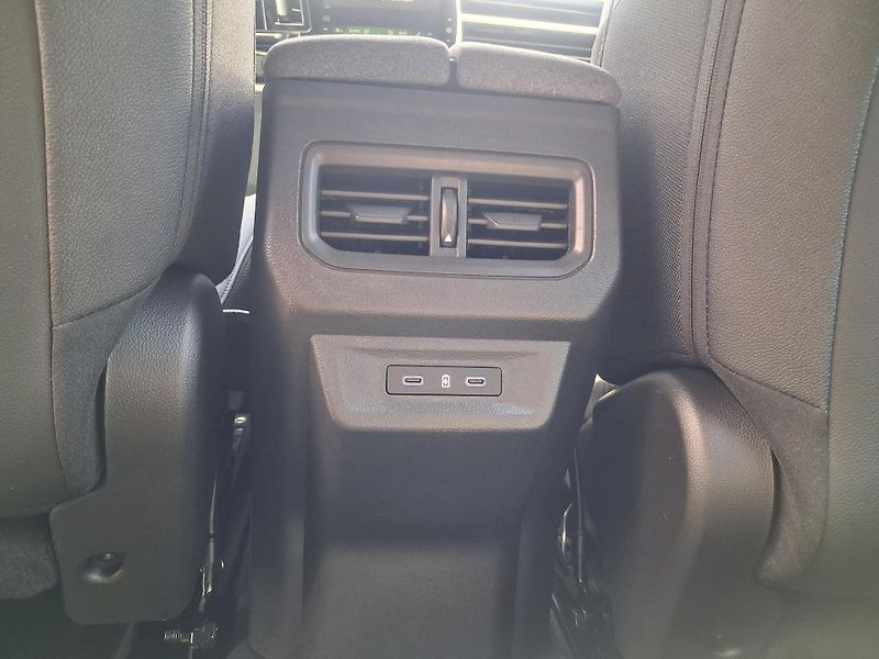 Renault Austral (2026) evolution mild hybrid 150 auto - fotka 31 z 42