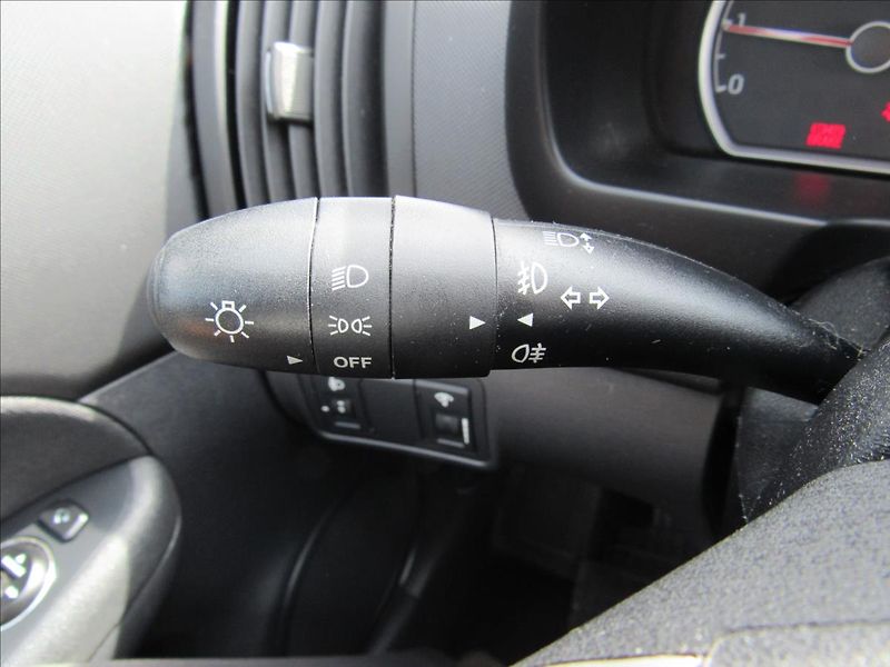 Hyundai i30 1,4 i 80kW Combi - fotka 20 z 27