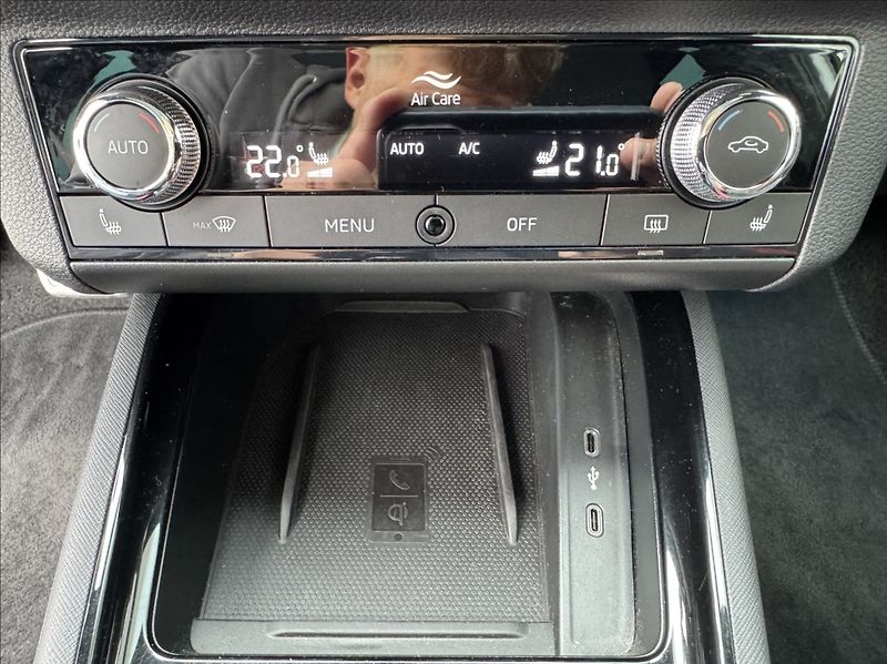Škoda Scala 1,5 TSI DSG Monte Carlo DPH ČR - fotka 36 z 50